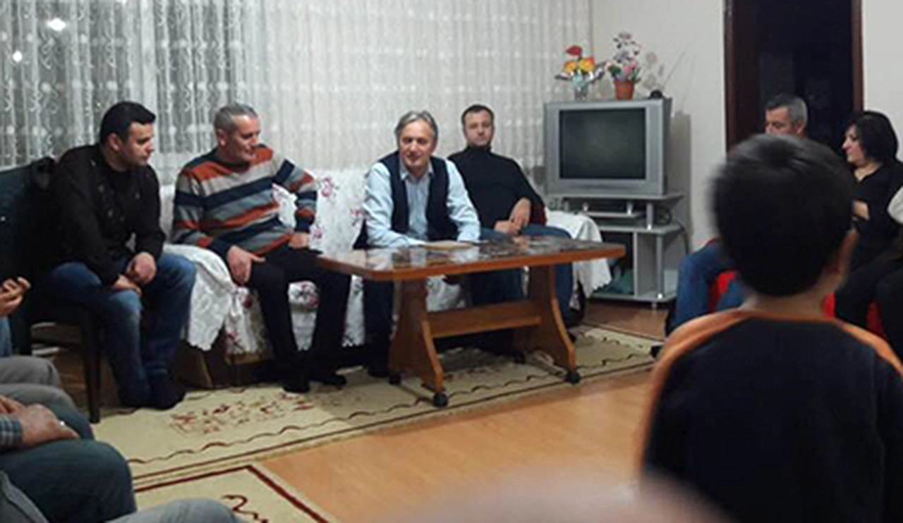 Hamdi Ayan işi sıkı tutuyor