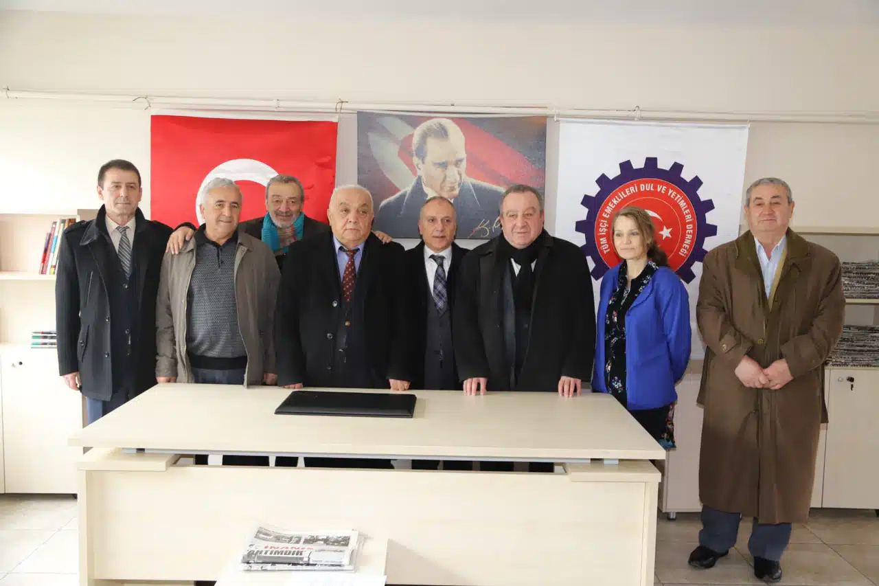 "Emeklilerin her zaman yanındayız..."