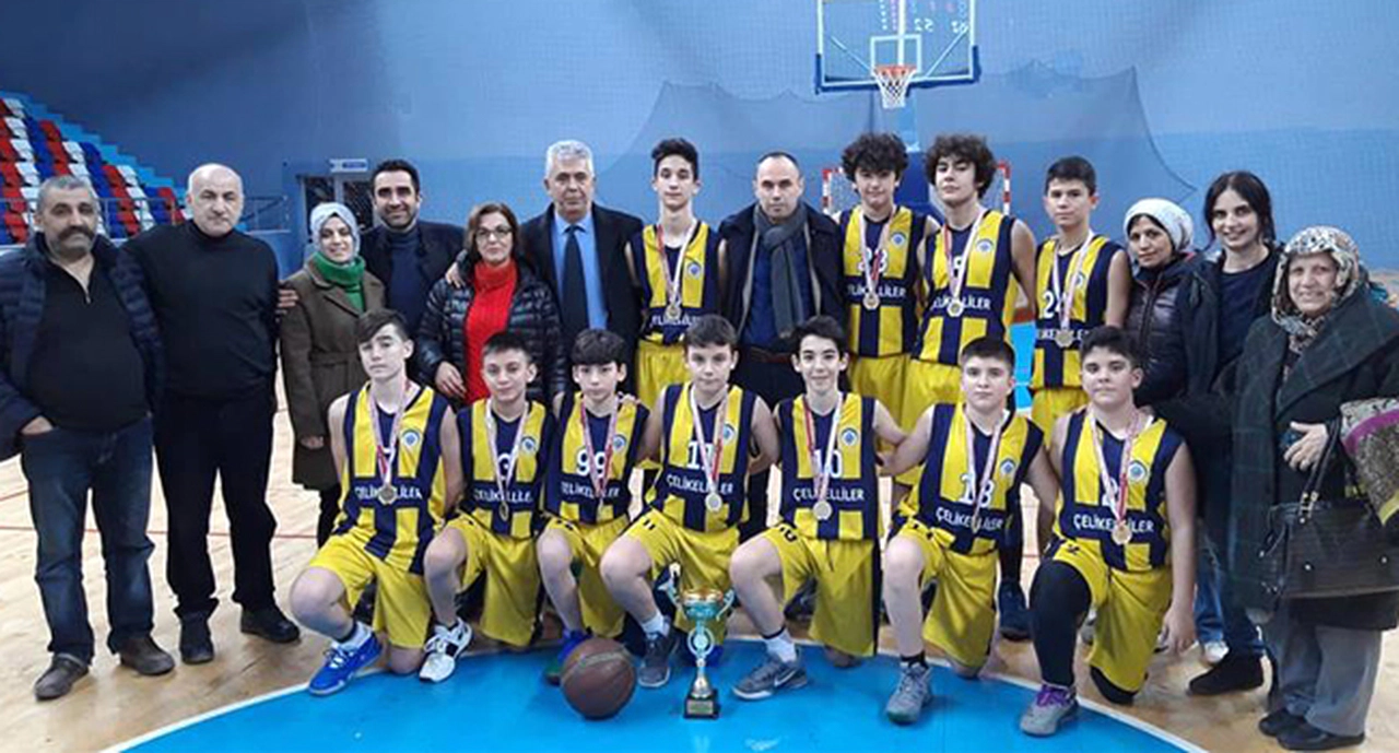 Çelikelliler Şampiyon