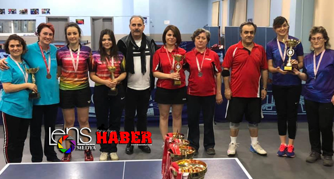 Masada kazandılar… Şampiyonlar kupayı kaldırdı