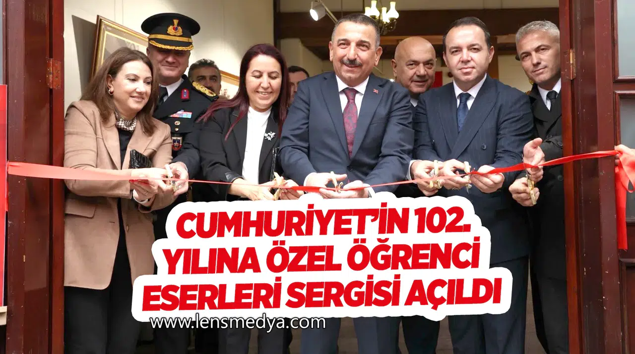 Cumhuriyet’in 102. Yılına Özel Öğrenci Eserleri Sergisi Açıldı