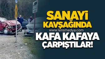 Sanayi kavşağında kafa kafaya çarpıştılar