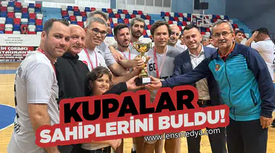 KAMU SPOR OYUNLARI ERKEK VOLEYBOL MÜSABAKALARI SONA ERDİ
