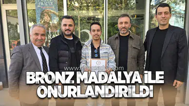 Bronz madalya ile onurlandırıldı