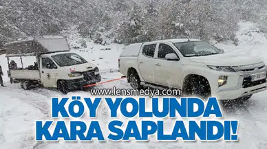 Kara Saplanan Aracı Ekipler Kurtardı