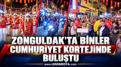 ZONGULDAK’TA BİNLER CUMHURİYET KORTEJİNDE BULUŞTU