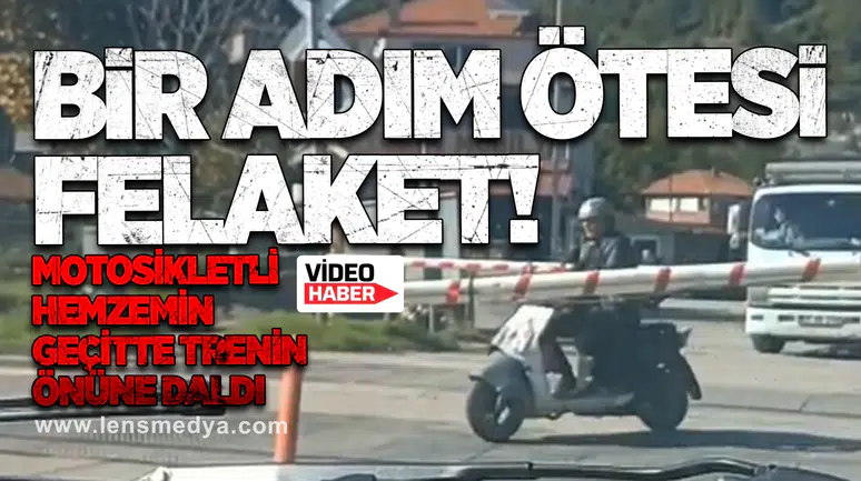 Bir adım ötesi felaket! Motosikletli hemzemin geçitte trenin önüne daldı
