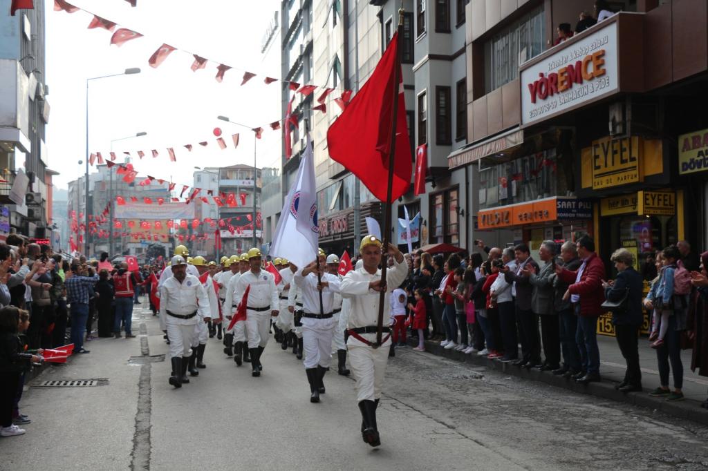 IMG 3986 1024x682 - ZONGULDAK'TA BAYRAM COŞKUSU