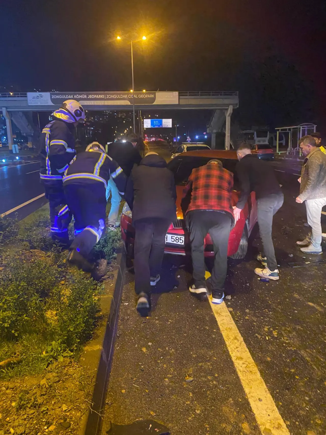 Fotoğraf açıklaması yok.