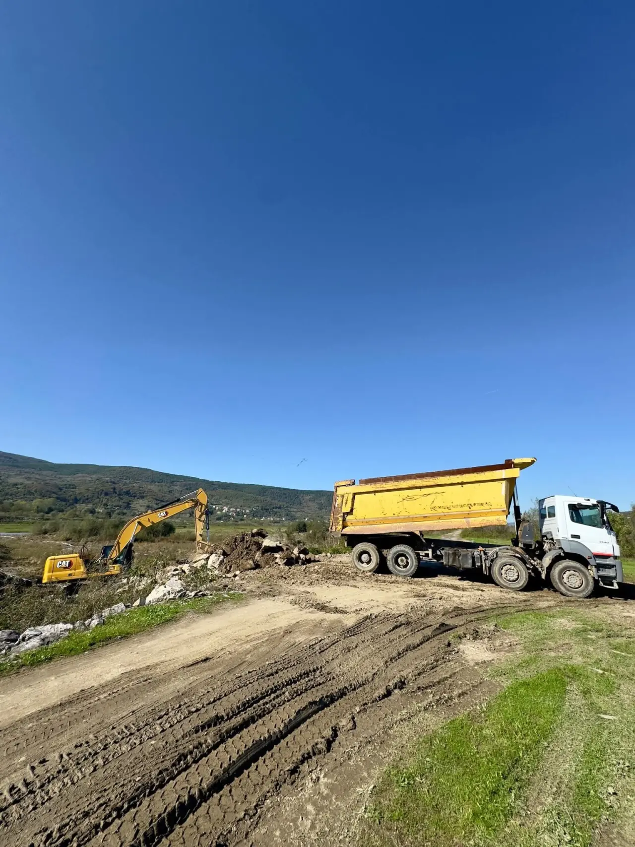 Fotoğraf açıklaması yok.