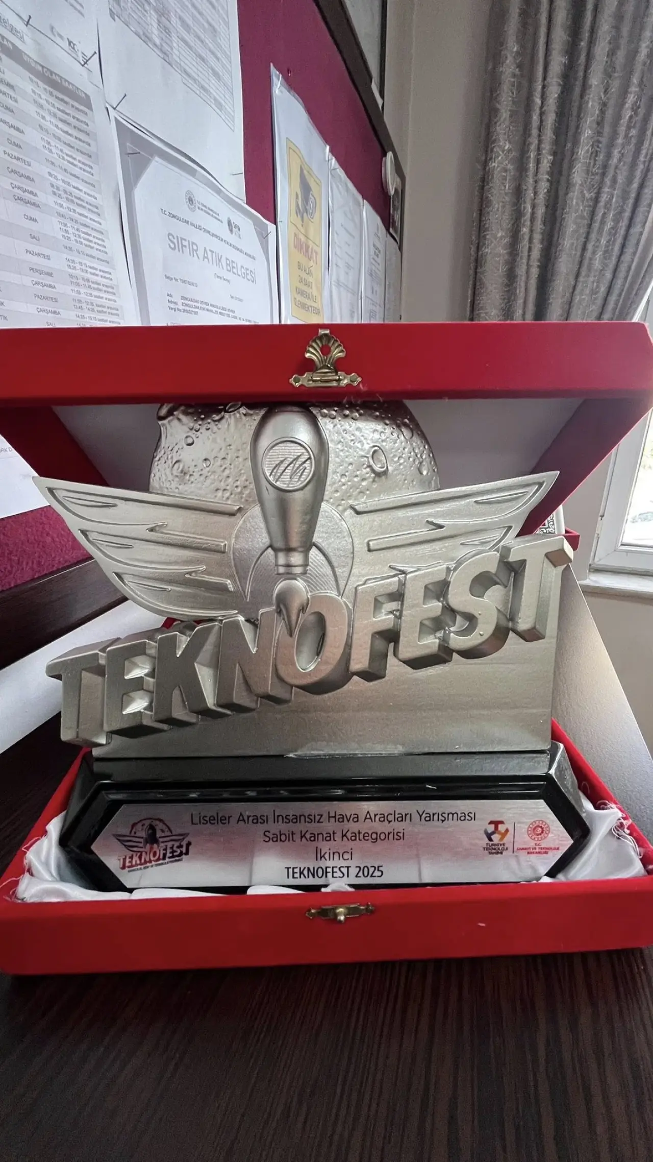 yazı görseli olabilir