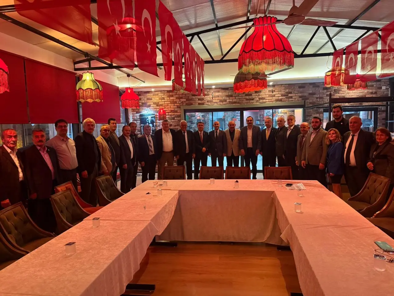 Fotoğraf açıklaması yok.