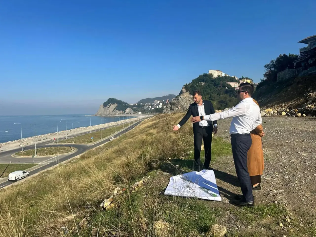 Fotoğraf açıklaması yok.