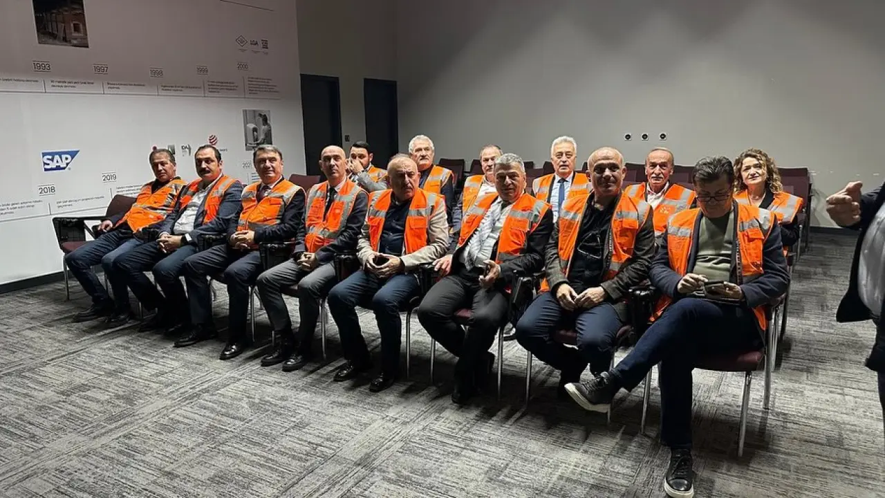 Fotoğraf açıklaması yok.