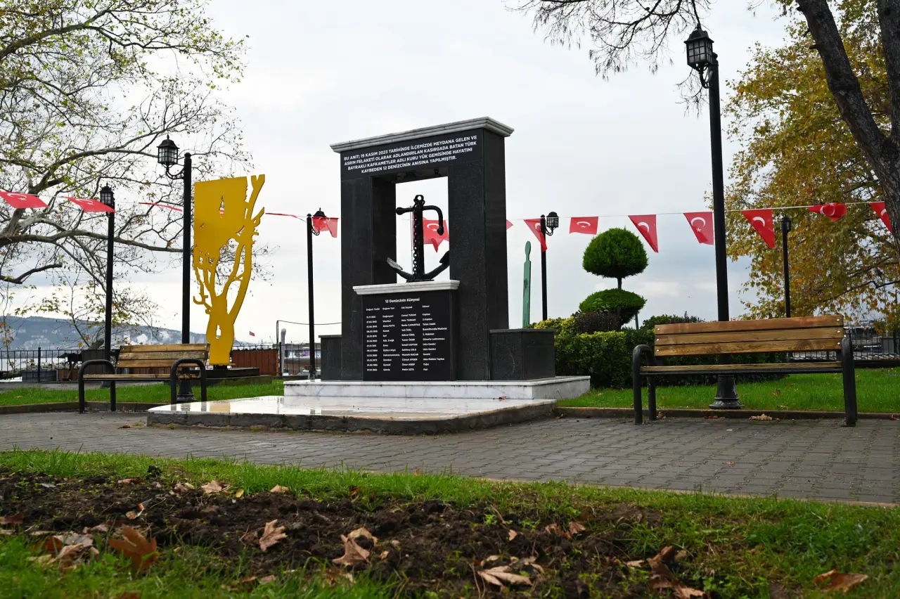 anıt ve yazı görseli olabilir