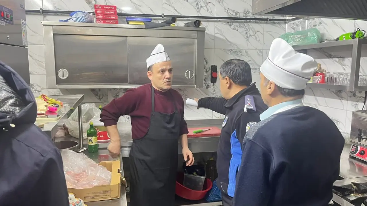 Fotoğraf açıklaması yok.