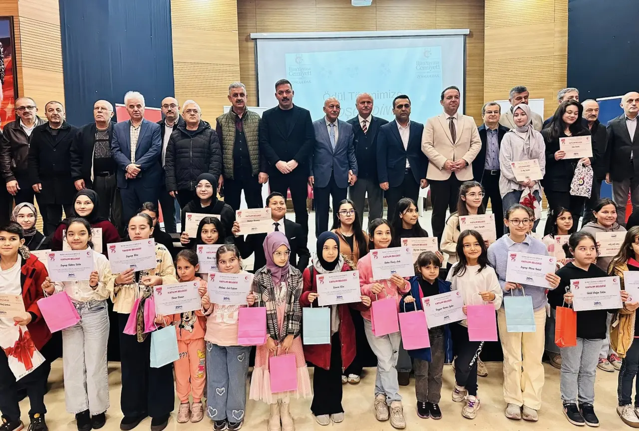 yazı görseli olabilir