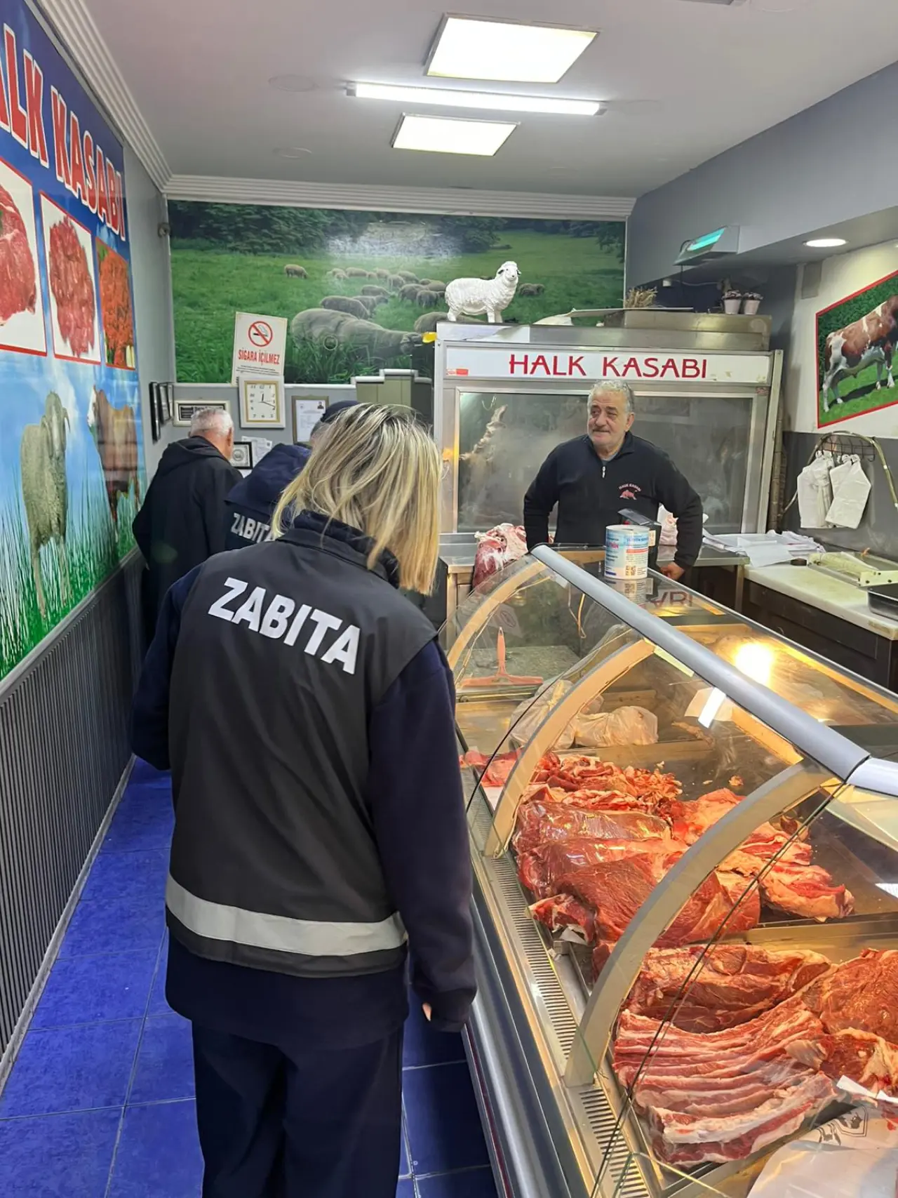şunu diyen bir yazı 'SIGABA CLNEZ HALKKASABI HALK KASABI ZABITA ZABITA' görseli olabilir