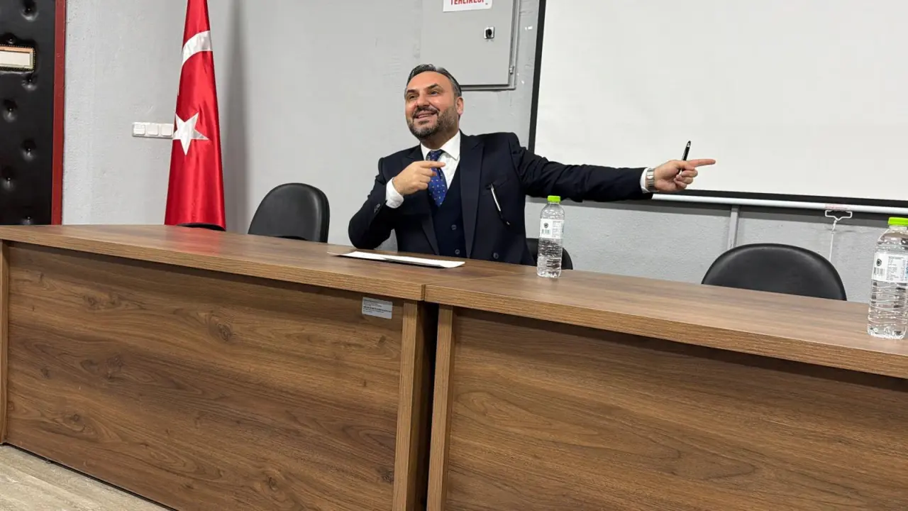 Fotoğraf açıklaması yok.