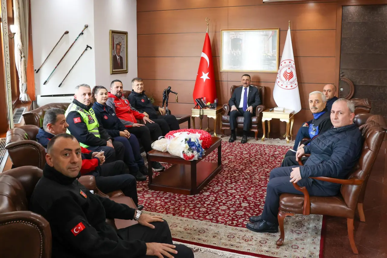 Fotoğraf açıklaması yok.