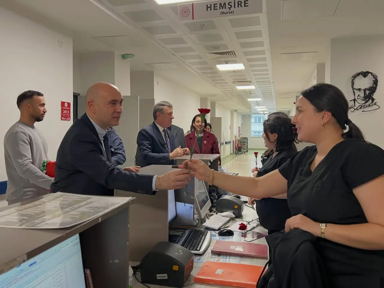 ders çalışma ve hastane görseli olabilir