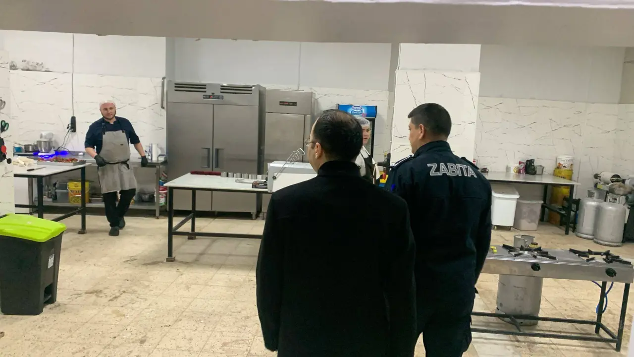 Fotoğraf açıklaması yok.