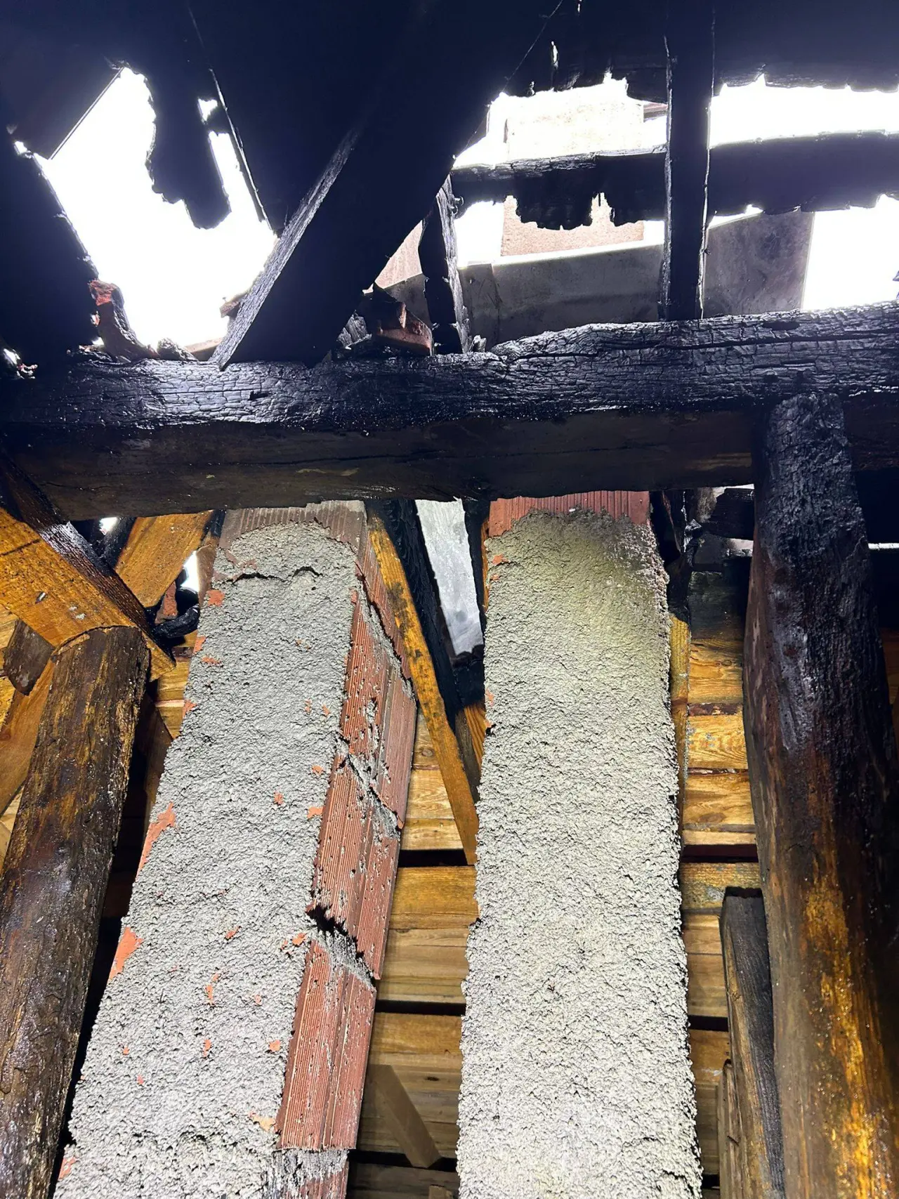 Fotoğraf açıklaması yok.