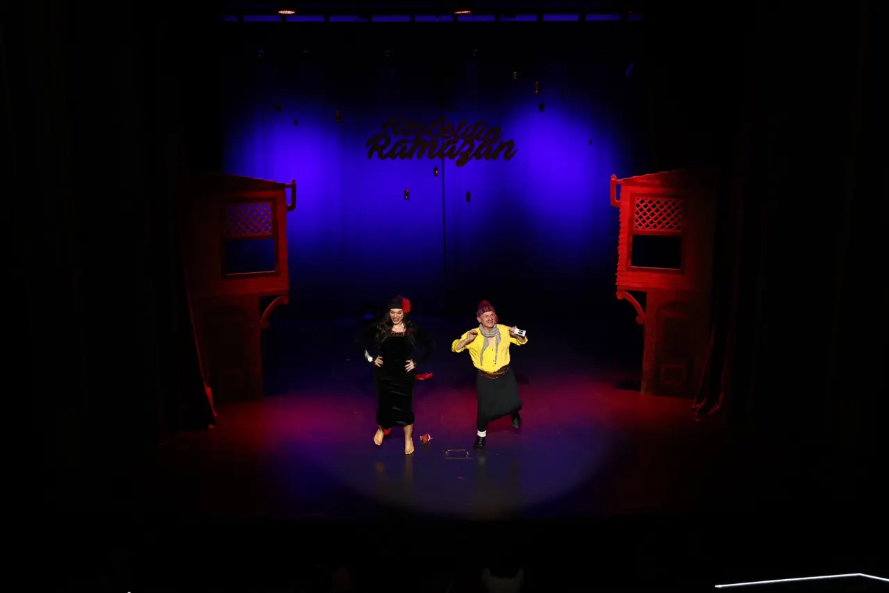 dans görseli olabilir