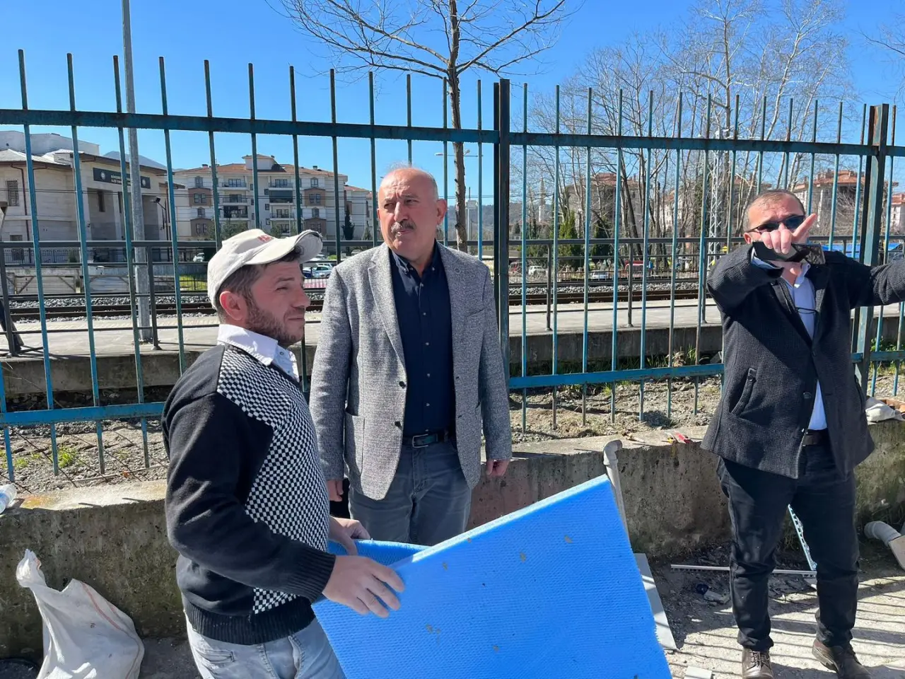 Fotoğraf açıklaması yok.