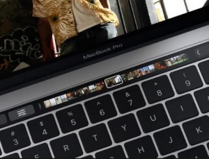 MacBook Pro’nun Touch Bar’ını Kullanarak YouTube Reklamlarını Atlayabilirsiniz
